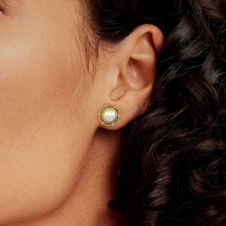 SER-32119 (4) Pearl Earrings