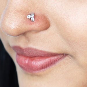 Floral Diamond Nose Pin