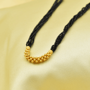 KOLHAPUR THUSHI NACKLACE WITH BLACK BEADS